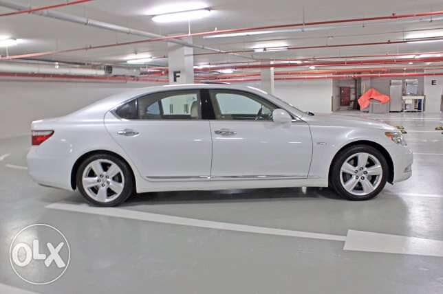 2007 لكزس إل إس 460
