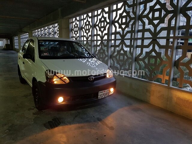 2003 Toyota Echo