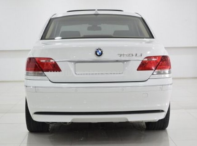 2006 BMW 750