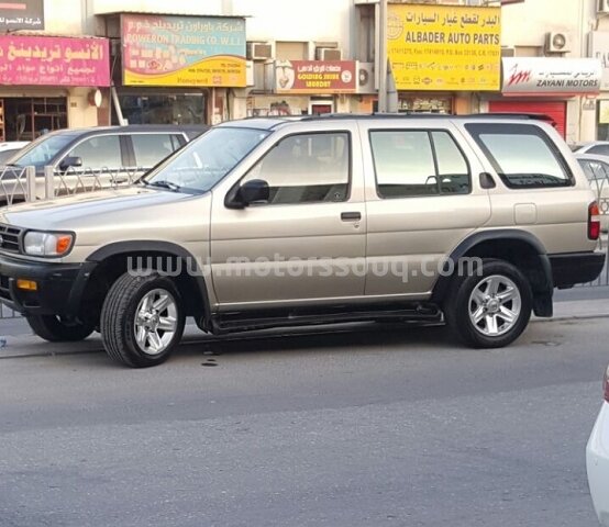 1999 نيسان باث فايندر