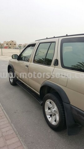 1999 نيسان باث فايندر