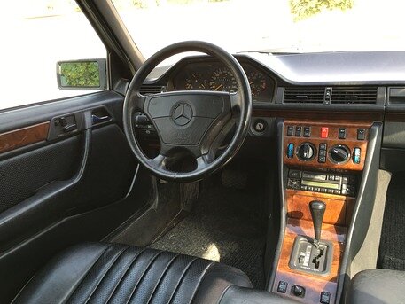 1994 Mercedes-Benz E