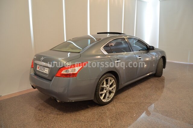 2010 Nissan Maxima