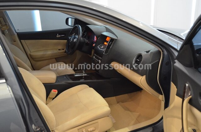 2010 Nissan Maxima
