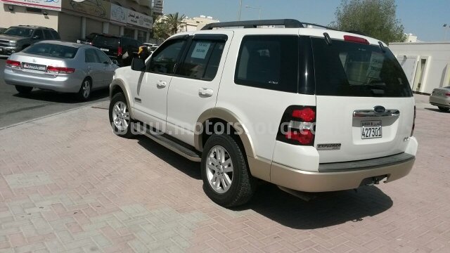 2008 فورد إكسبلورر