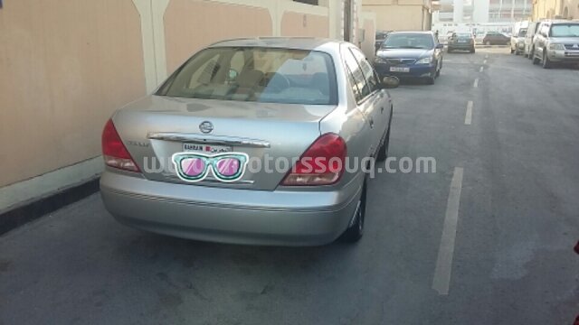2004 نيسان صني