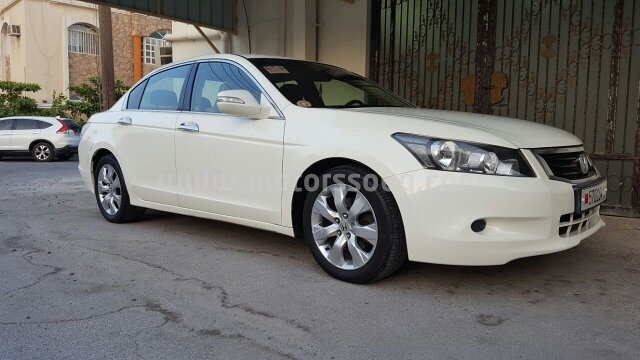 2009 هوندا أكورد