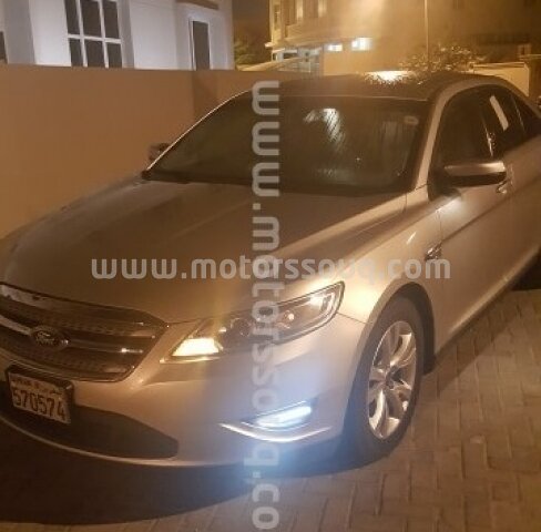 2011 Ford Taurus