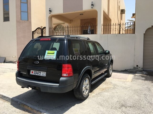 2005 Ford Explorer