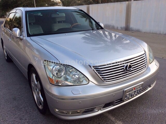 2004 Lexus LS