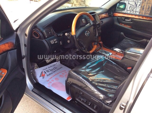2004 Lexus LS