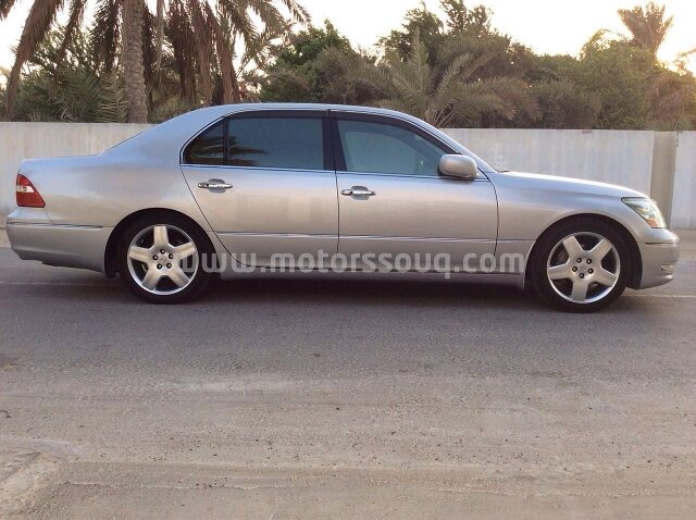 2004 Lexus LS