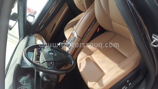 2012 BMW 730