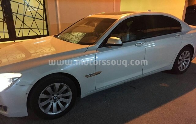 2009 بي إم دبليو 740
