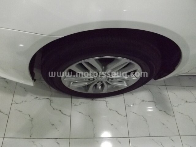 2015 Mitsubishi Fortis
