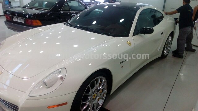 2010 Ferrari 612