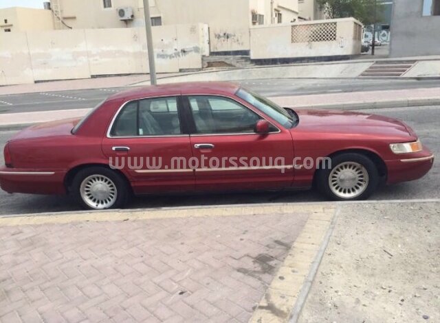 1999 Ford Grand Marquis