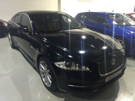 2011 جاغوار أخرى