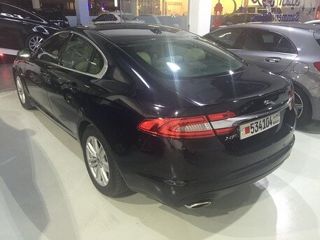 2012 جاغوار أخرى