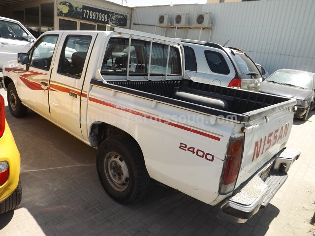 1997 نيسان بيك أب
