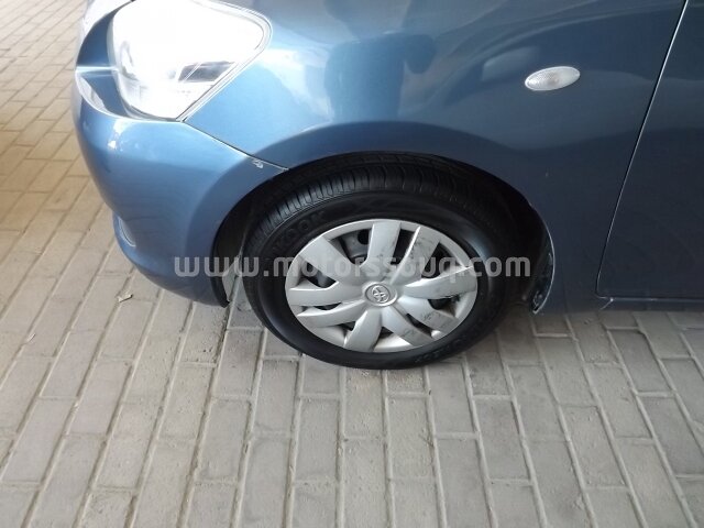 2013 تويوتا يارس