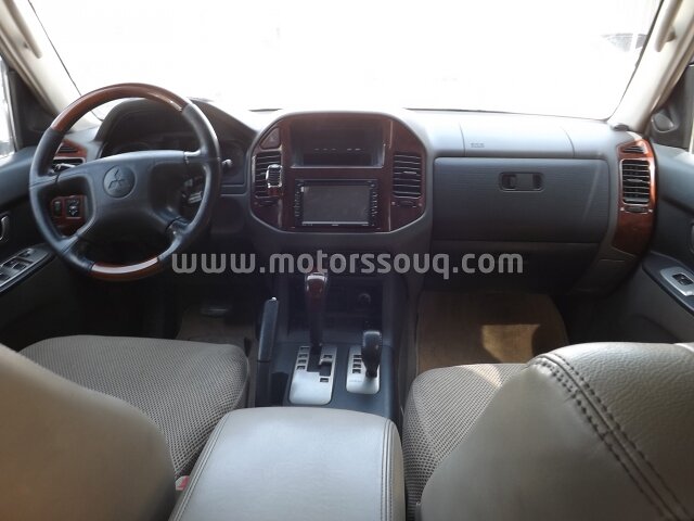 2003 Mitsubishi Pajero