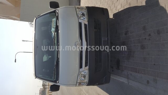 2012 تويوتا أخرى