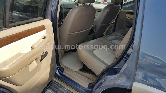 2005 فورد إكسبلورر