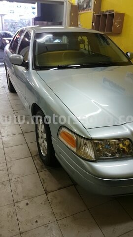 2008 فورد كراون فيكتوريا