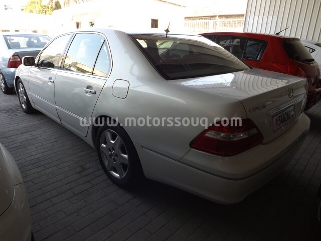 2004 لكزس إل إس