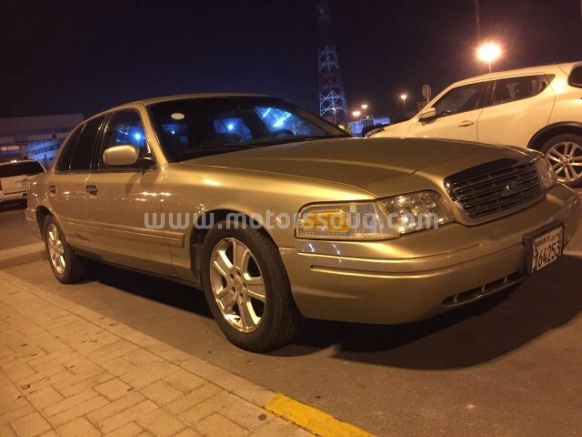 1999 Ford Crown Victoria