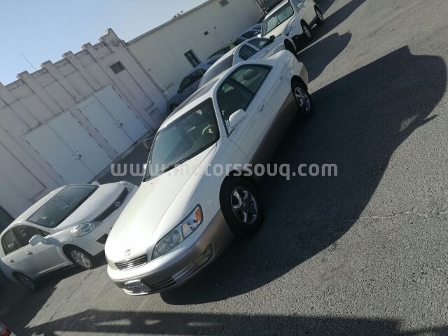 1999 Lexus IS