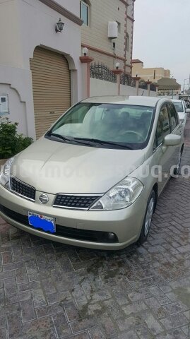 2008 نيسان تيدا