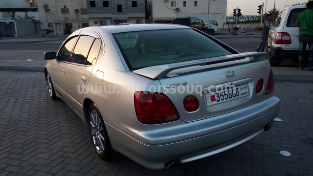 1999 لكزس جي إس 300