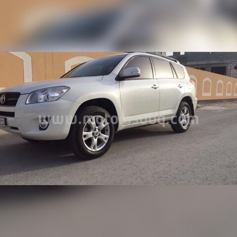 2012 تويوتا راف 4