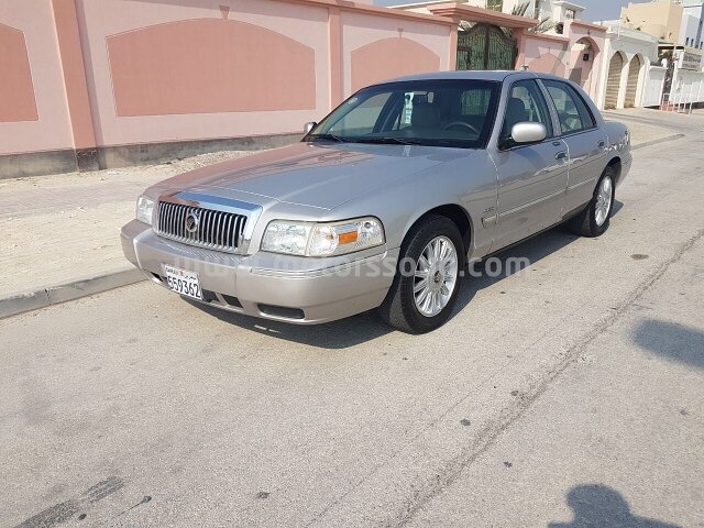 2010 Mercury Grand Marquis