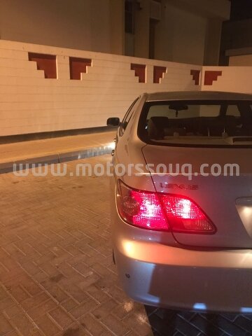 2002 لكزس إي إس