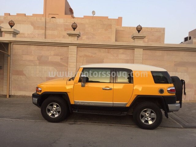 2010 تويوتا إف جيه