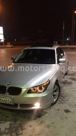 2004 BMW 530