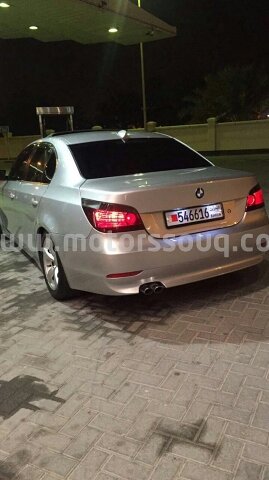 2004 BMW 530