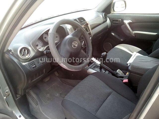2004 Toyota RAV4