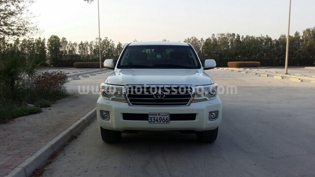 2012 Toyota Land Cruiser