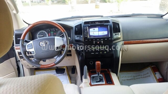 2012 Toyota Land Cruiser