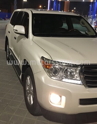 2013 Toyota Land Cruiser