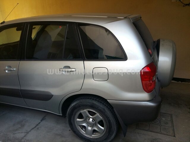 2003 Toyota RAV4