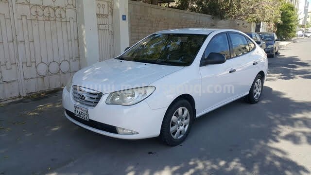 2011 هيونداي إلنترا