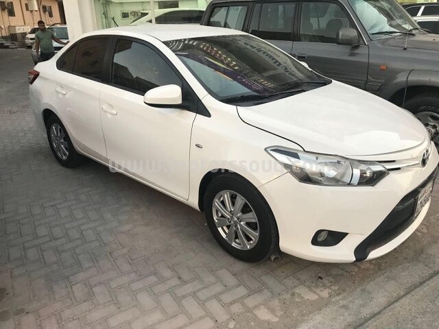 2014 تويوتا يارس