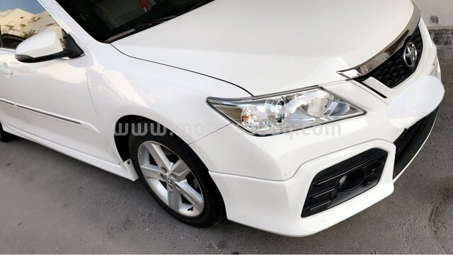 2014 Toyota Aurion