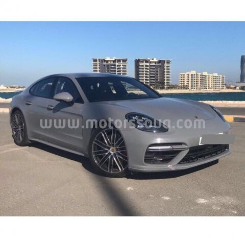 2017 بورش باناميرا