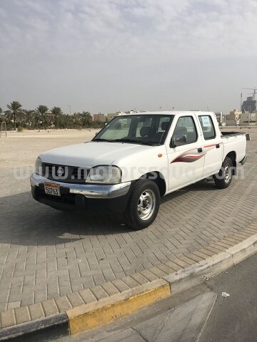 2012 نيسان بيك أب